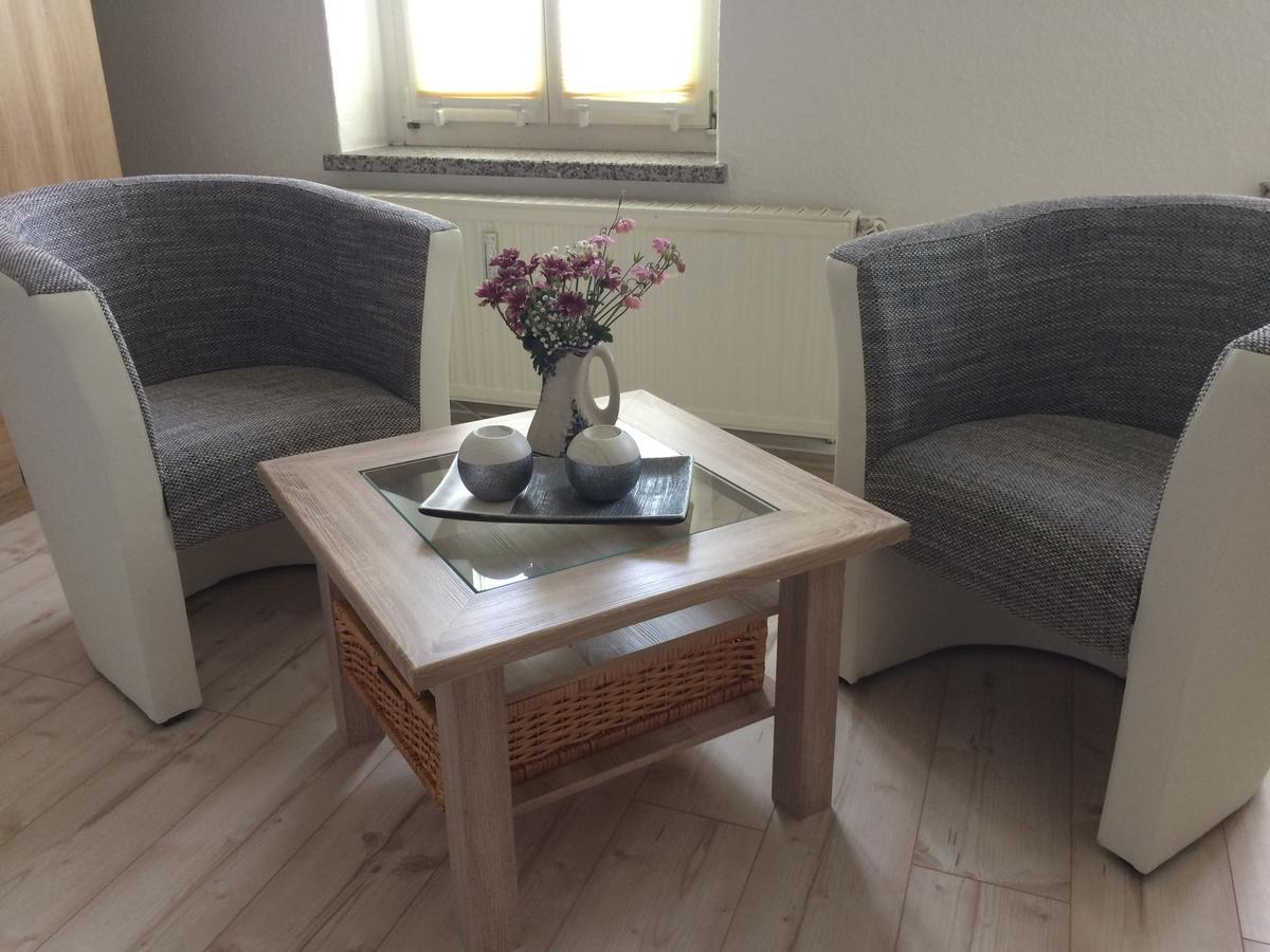 Pension Zum Alten Gasthaus Haensel Krauschwitz Esterno foto