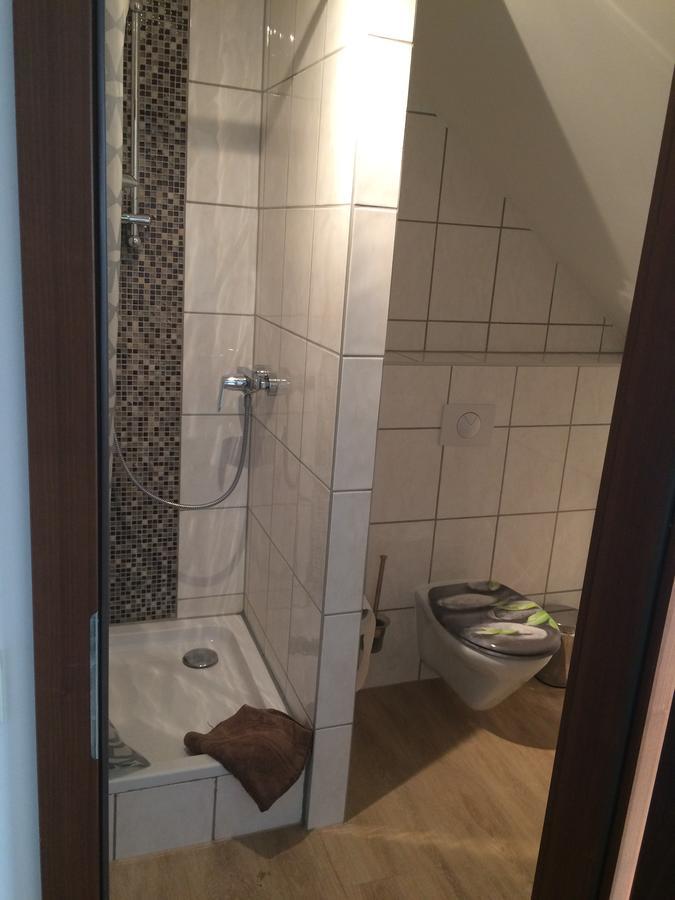 Pension Zum Alten Gasthaus Haensel Krauschwitz Esterno foto